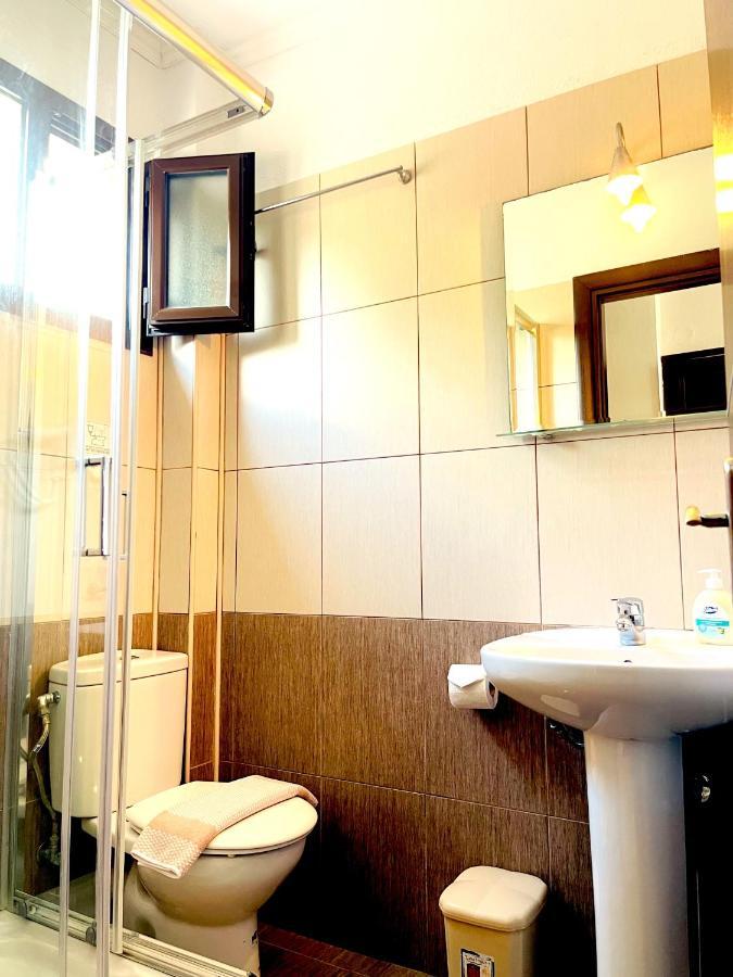 Kır Evi Galini *